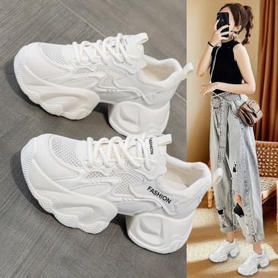 Încălțăminte pentru femei – Adidaşi