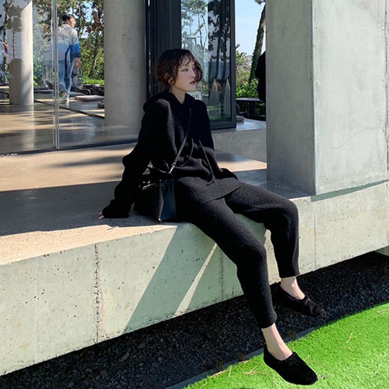 

Женский трикотажный костюм осень/зима 2023 года: Свободный свитер с капюшоном и брюки-морковки Large