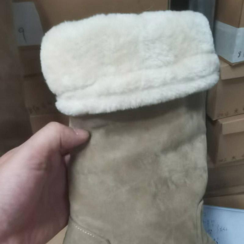 Women's Snow Boots Winter New Warm Thick-bottomed Skiing Must-have Large-size Plush Medium Boots