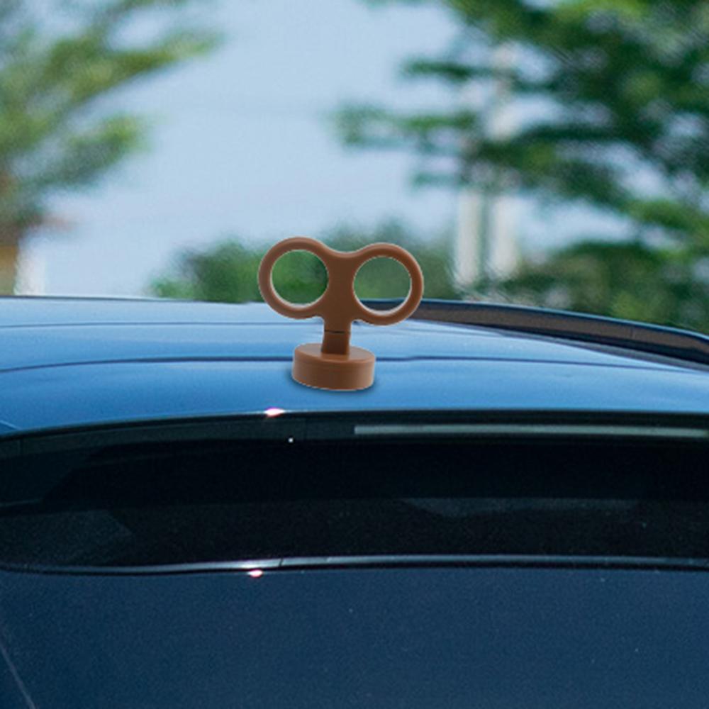 Tail Helmet Key,3D Wind Up Decoration,Cute Auto Toy,Motorcycle Rear Ornament, Decorative Piece Used In Vehicle Displays,