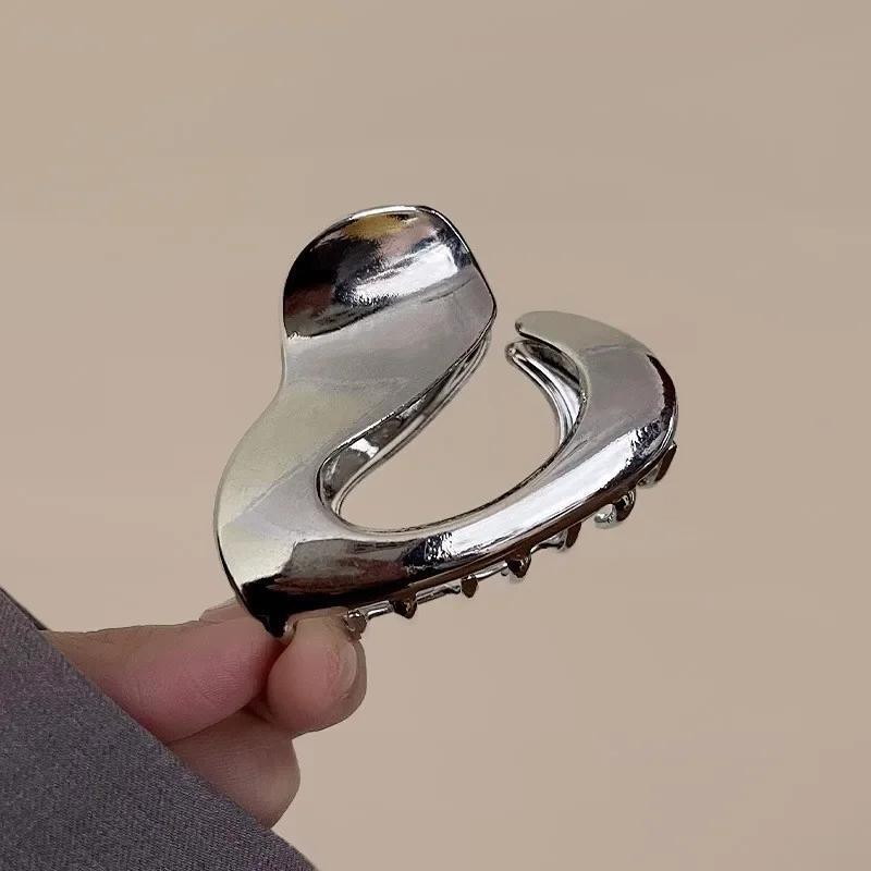 Beautiful Silver Color Hair Claw Clips Diverse Curve Shape Metal Hair Clips Versatile Headwear Woman Hair Accessories