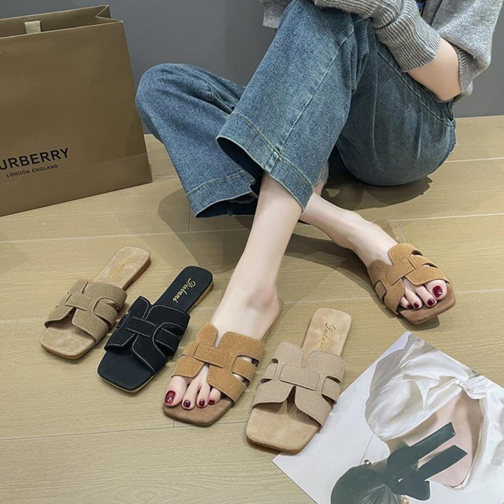 Fashion 2025 Summer New Women Slippers Flat Bottom Non-slip Outdoor Open Toe Beach Female Sandals Sexy Fashion Design Slides Woman Shoes