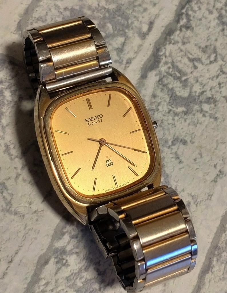 Working SEIKO QUARTZ Twin Quartz Chariot Vintage All Vintage Men's Watch, Gold, Quartz, Gold