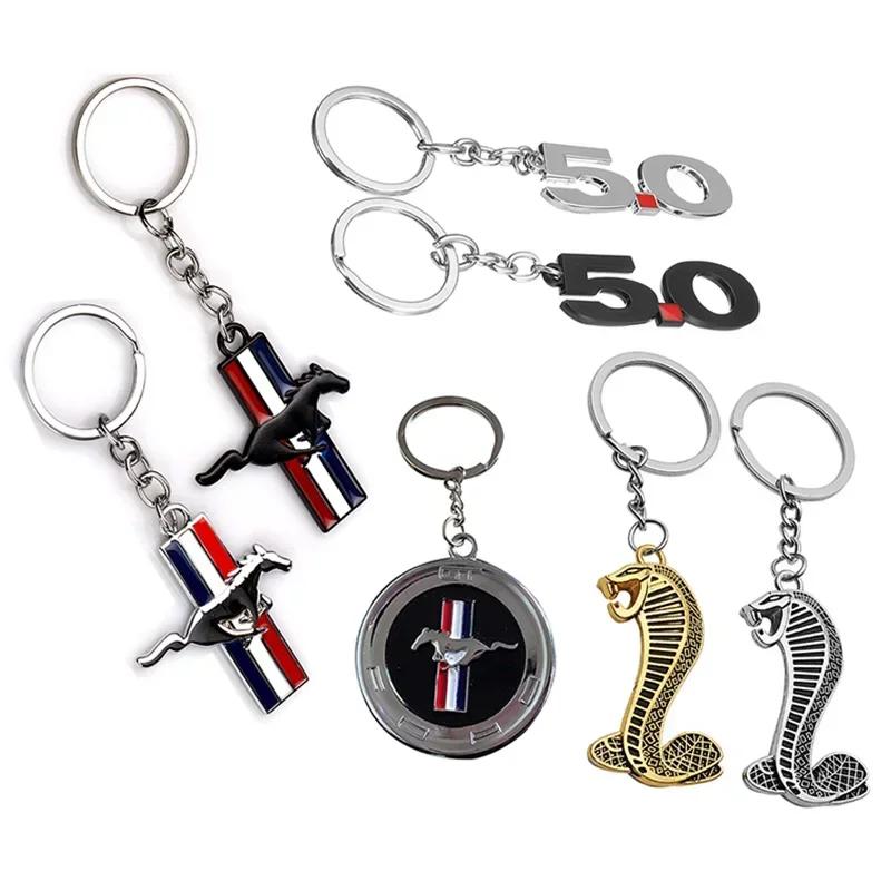 Adesivo per auto 3D Portachiavi in ​​metallo per Ford Focus 2 3 Mustang Shelby Mondeo GT F150 Everest Cobra Snake Decalcomania Anello portachiavi Catena Custodia