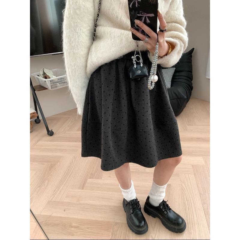 

Moqie Grey Korean Retro Heart Polka Dot Puffy Skirt MQ1067 One Size серый