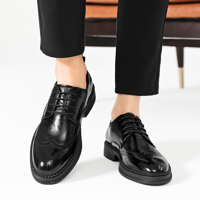 Fashion Autumn Men's Classic Black Lace Up Business Leather Shoes Fashionable and Comfortable Blok Carving Formal Business Leather Shoes