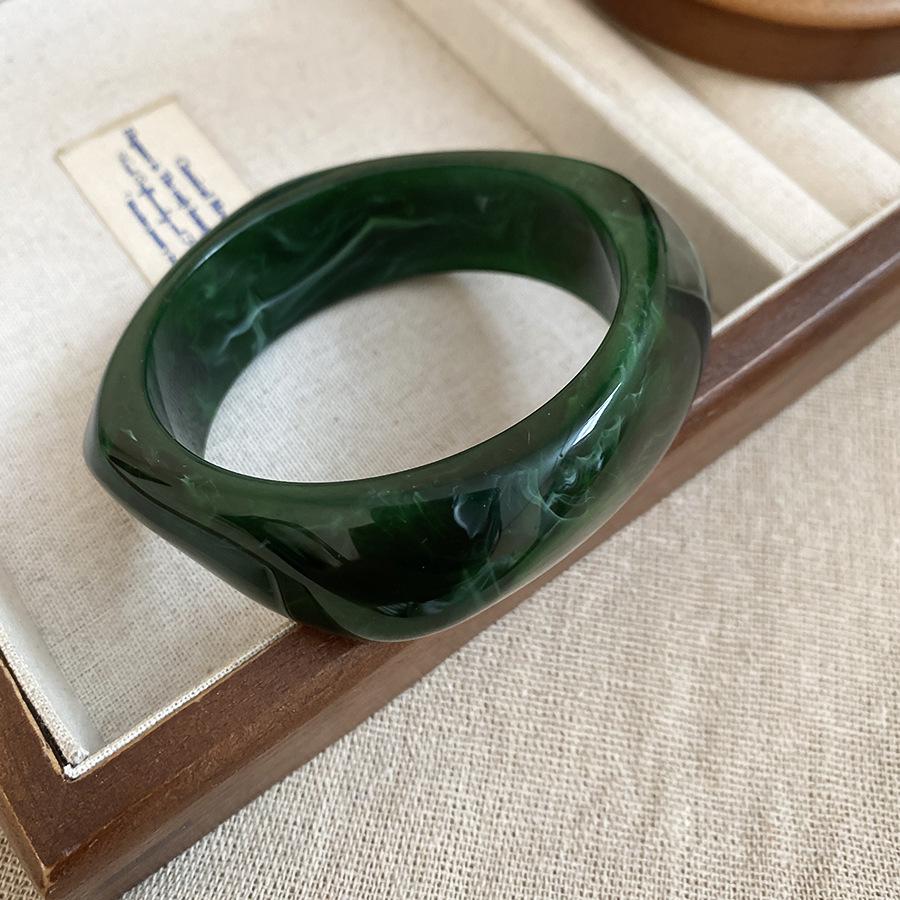 European and American blue smudged acrylic bracelet niche retro exaggerated bracelet personality fashion design sense jewelry