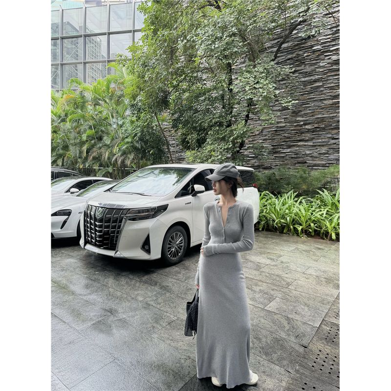 Kumikumi Retro Gray Half-Open Collar Long sleeve dress Women Autumn Elegant Knitted Waist Hugging Hip Skirt Long dress