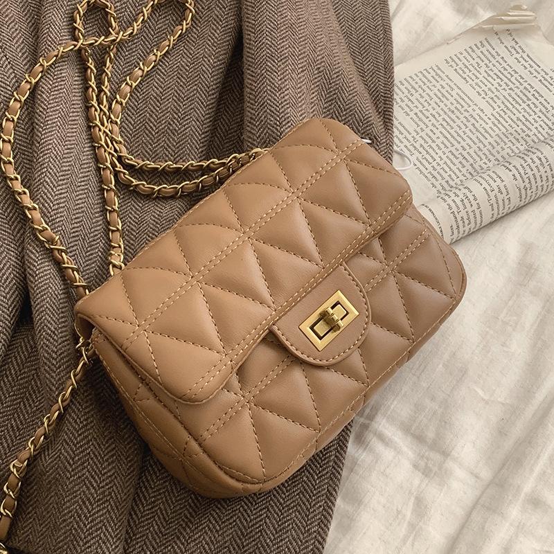 

Versatile ins messenger bag women s 2025 new simple and fashionable diamond chain bag niche shoulder small square bag коричневый