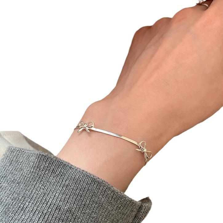 Popular 925 Silver Bow Bracelet: Elegant High-End Design for Women