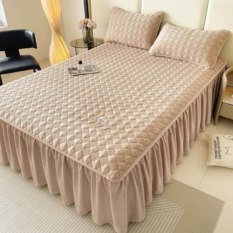 3pcs Luxurious Red Crystal Velvet Bed Skirt Set with Lace Accents, Contemporary Style, Quilted Polyester Cover, Durable & Wrinkle-Resistant