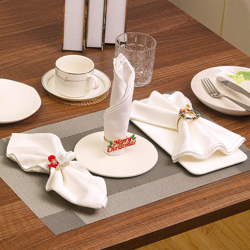 1PC Christmas Aesthetic Napkin Ring Cartoon Alloy Ritual Sense Metal Multi-element Napkin Clasp Creativity Table Setting