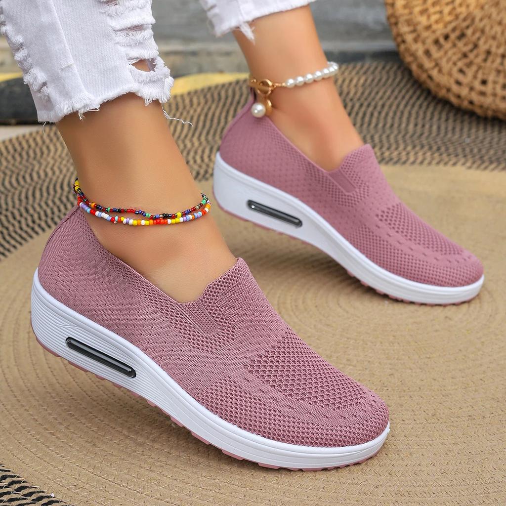 Fashion Women Casual Sneakers Summer Lightweight Comfortable Outdoor Sneakers Breathable Designer Walking Shoes Women Zapatos De Mujer