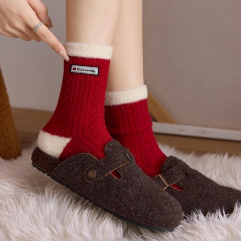 Australian Wool Socks - Women's Winter Thickened and Warm Padded Red Christmas Stockings with Embroidered Puppies for Sleeping