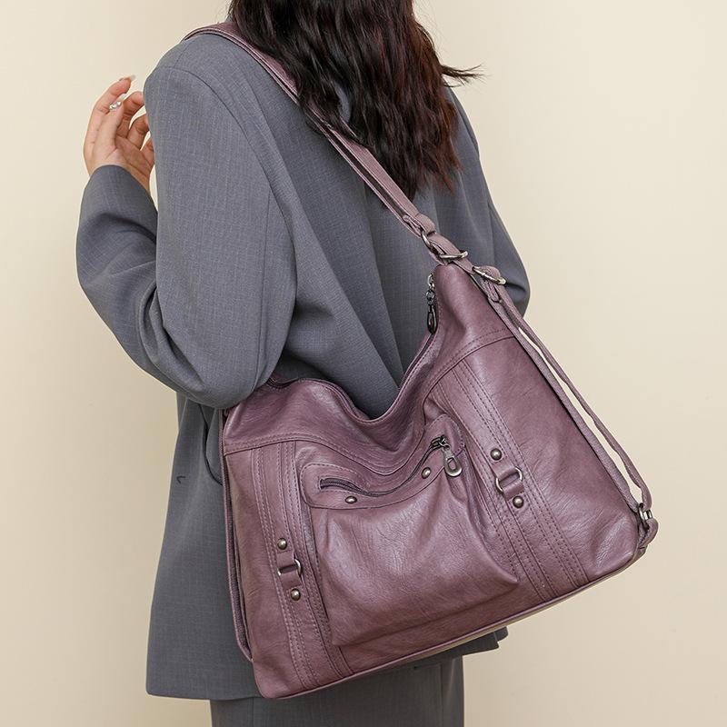 Women's Bag Soft Leather Women's Large Capacity Single Shoulder Crossbody Bag Retro Zipper Backpack