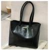 Modern Leather Shoulder Tote Bag With Stitching Details For Work And Travel