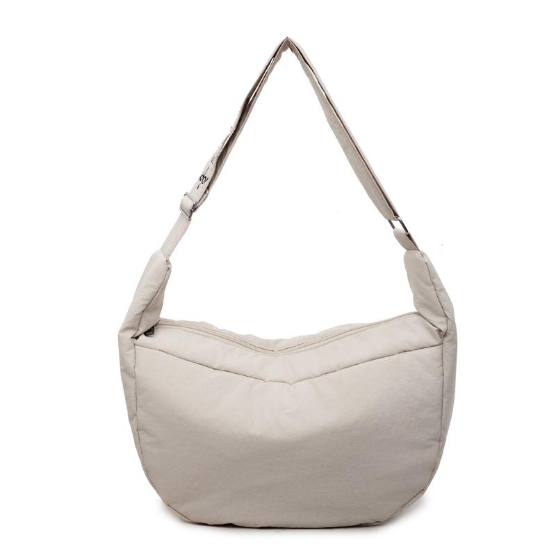 

Lazy wind nylon shoulder dumpling bag women s new large-capacity bag lightweight boys sports messenger bag
