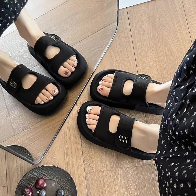 Cool slippers women's summer wear fashionable new thick-soled heightening one-word drag premium beach sandals