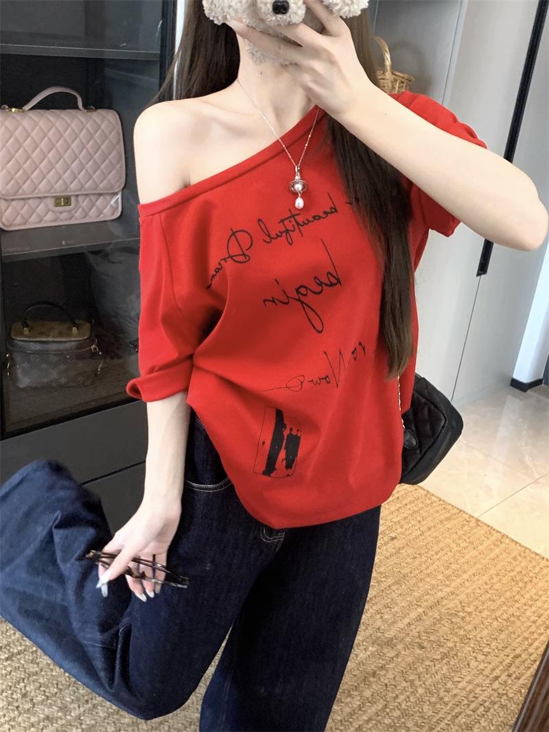

Women s Sweet & Spicy One-Shoulder Tee - Summer 2025 Casual Loose-Fit Top Medium красный
