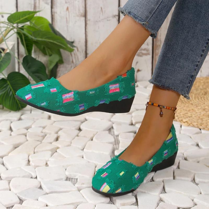 Women Flats Summer Large Size Casual Sneakers Women Breathable Mesh Hollowed Out Cloth Loafers Shoes for Women Zapatos De Mujer