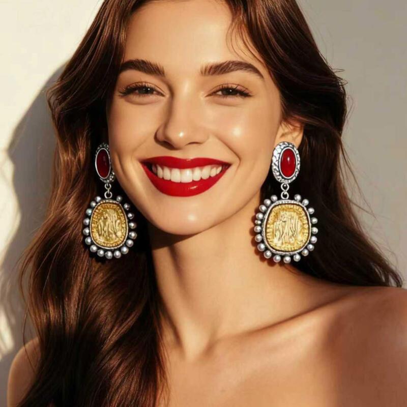 Retro Geometric Alloy Inlaid Resin Earrings for Women Ladies Europe and America Style Exaggerated Pendant Earrings Jewelry Gifts