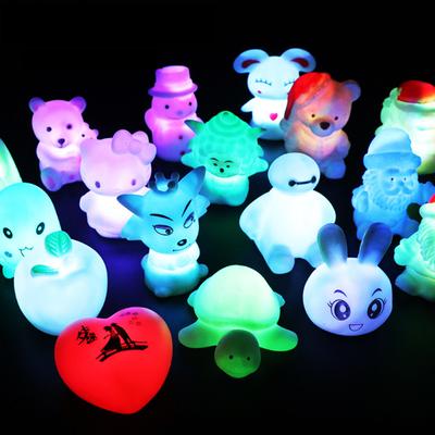 Kolorowa lampka nocna Led zmień kolor Świecąca lampa dla dzieci z kreskówek