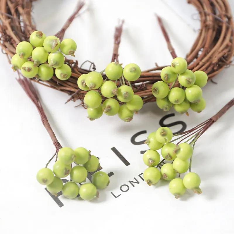 

1/3 шт. Букет из рождественских ягод из пенопласта с голубикой, искусственный цветок, DIY украшение для венка для дома, свадебное украшение, подарок в коробке для конфет 10Pcs зелёный