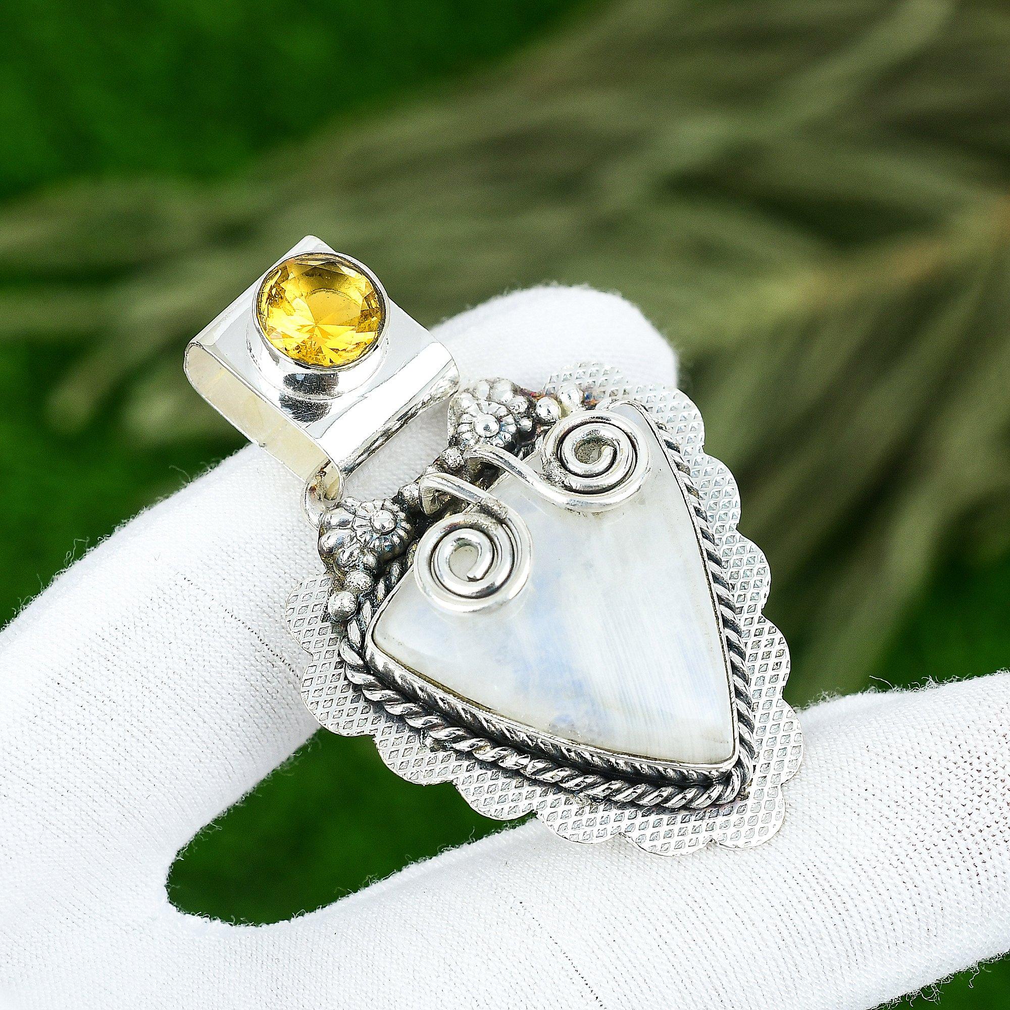 

Подвеска с натуральным радужным лунным камнем, белое серебро 925 пробы