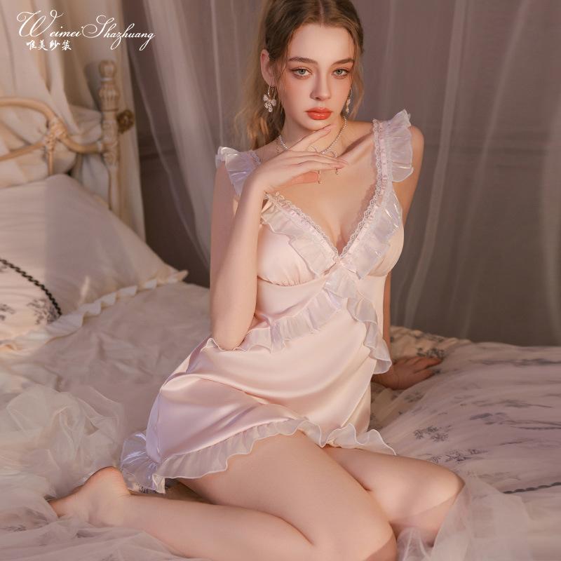 Beautiful yarn new pure desire nightdress with chest pad sweet fungus edge suspender pajamas deep V sexy loungewear nightdress