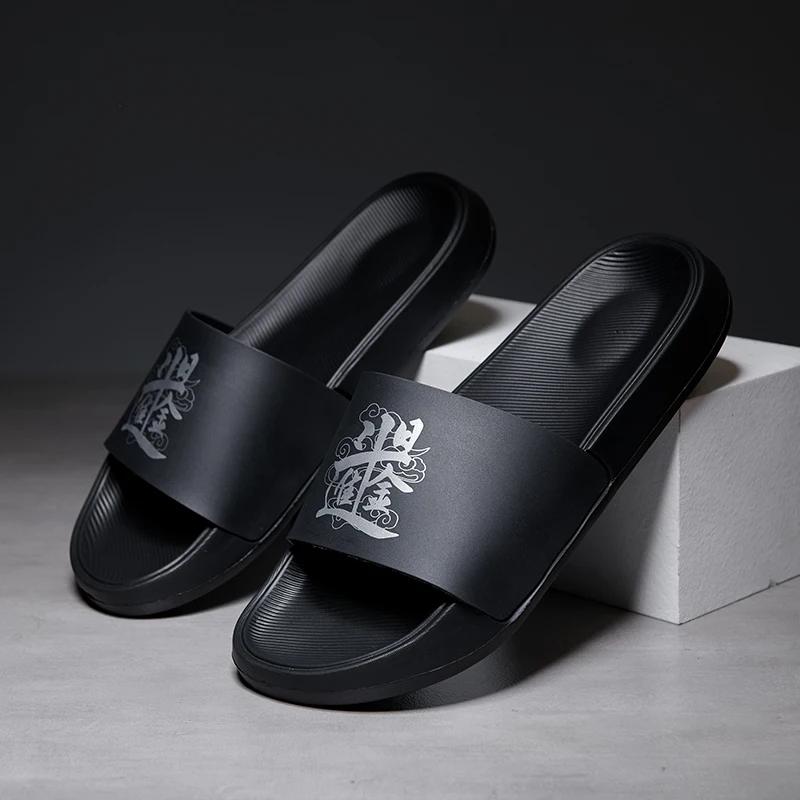 

Модные мужские модные мягкие подошвы Eva домашние тапочки на толстой платформе для ванной комнаты женские сандалии 2024 летние нескользящие шлепанцы 13(47)