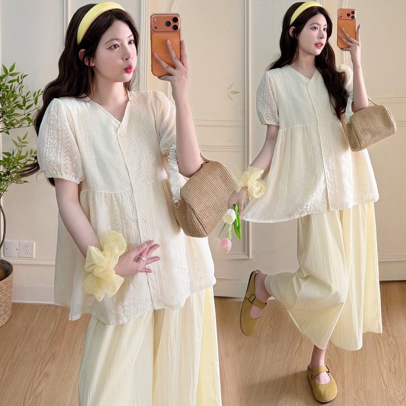 Trendy Maternity Summer Two-Piece Set: Chic and Loose Coco Style Shirt & Shorts