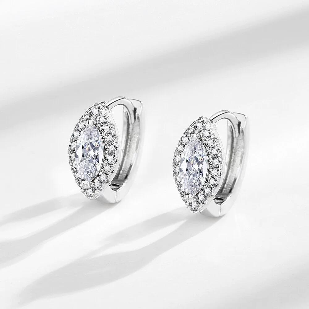 Süße Weibliche Weiße Zirkonstein Creolen Vintage Mode Silberfarbe Hochzeit Für Frauen