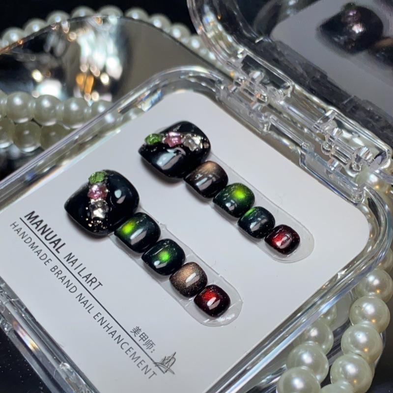 

Наклейки для ногтей на ногах ручной работы «Радужный кошачий глаз» с черными отбеливающими бриллиантовыми акцентами Medium