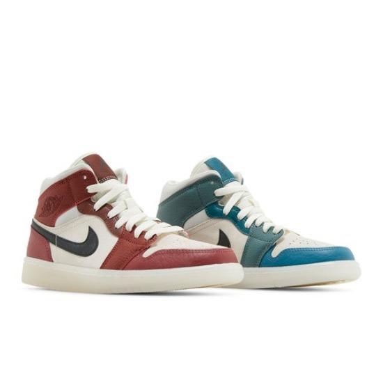 

Wmns Air Jordan 1 Mid Anti Gravity Machines DM9601-200 EU 35.5 золотий