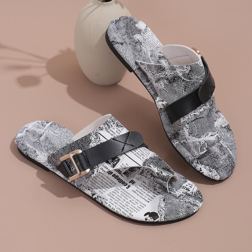 Fashion Women's New Retro Graffiti Outgoing Flat Bottom Soft and Comfortable Wear Resistant Cover Finger Slippers