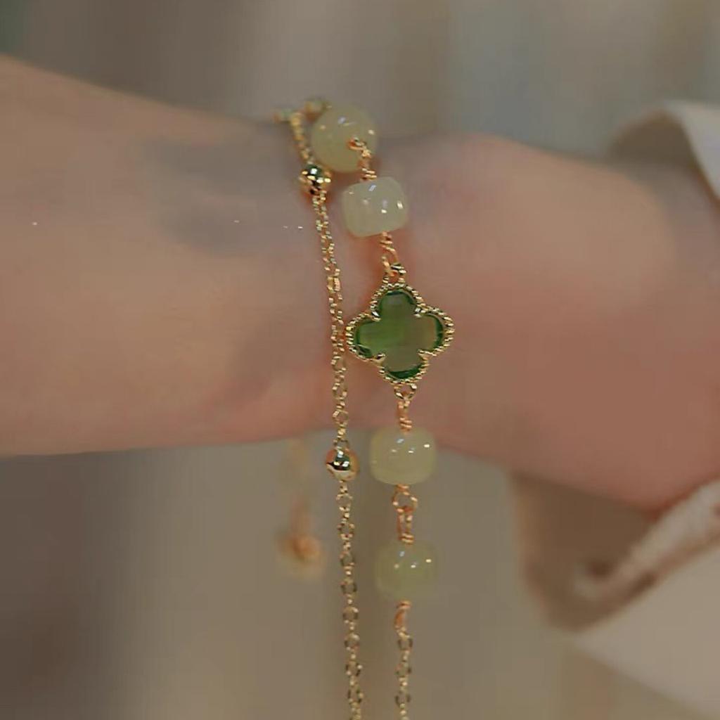 Hetian Jade Four-leaf Clover Double-layer Bracelet, Light Luxury, Flattering for the Complexion, New Lucky Design