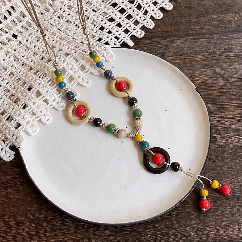 Barevný keramický náhrdelník Boho styl Ručně vyrobený Nastavitelný náhrdelník Jednoduchý tkaný provázkový keramický náhrdelník