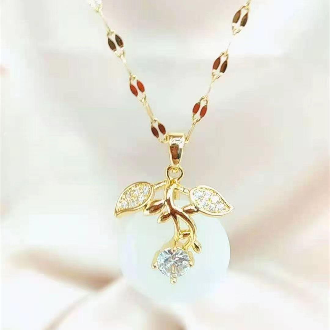 Douyin Trending Green & White Jade Pendant Necklace for Women - Ping An Kou Chinese Style Clavicle Chain