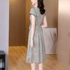 Chic Round Neckline Long Dress with Vintage Floral Print for Women