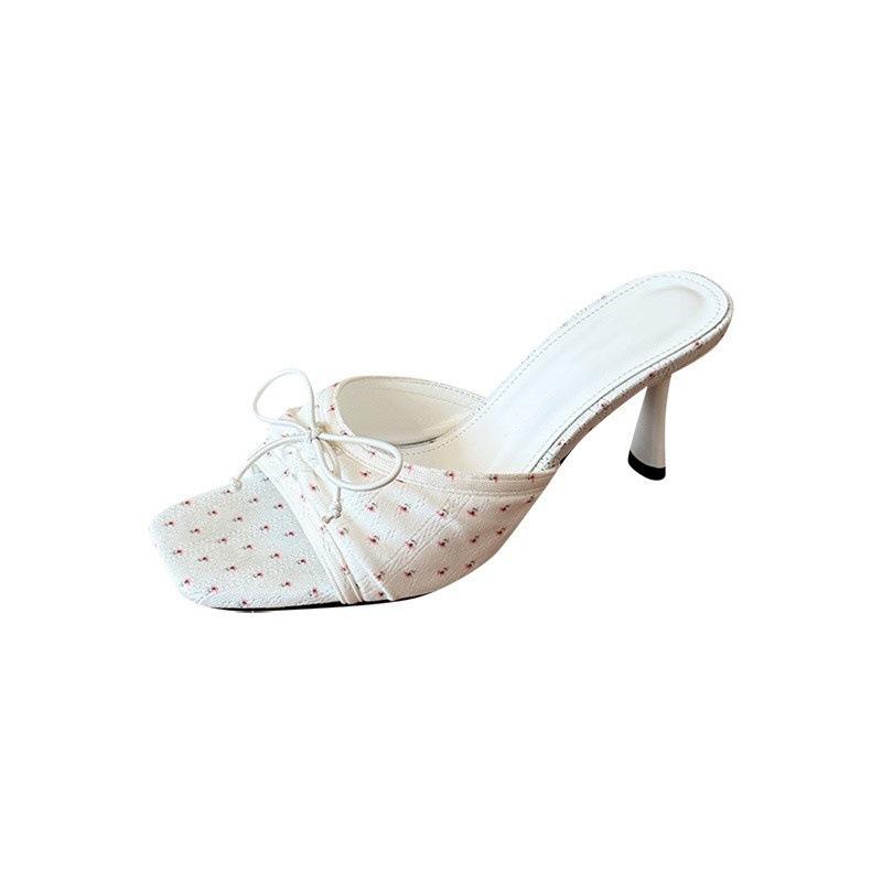 Girly atmosphere! Gentle white floral square head bow high heel sandals women