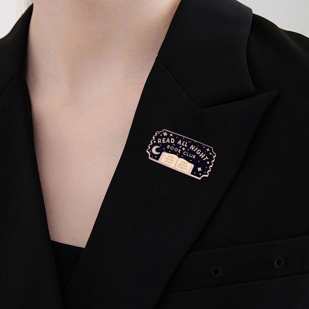 Charm Lapel Pin Unique Reading Brooch Fashion Clothing Accessory Suitable for Bookstore Gatherings and Own Styles