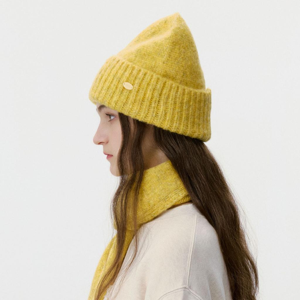 Korean Solid Color Knit Beanie Hat Warm Ear Flap Cold Cap with Label Design for Men Women (excluding the scarf)