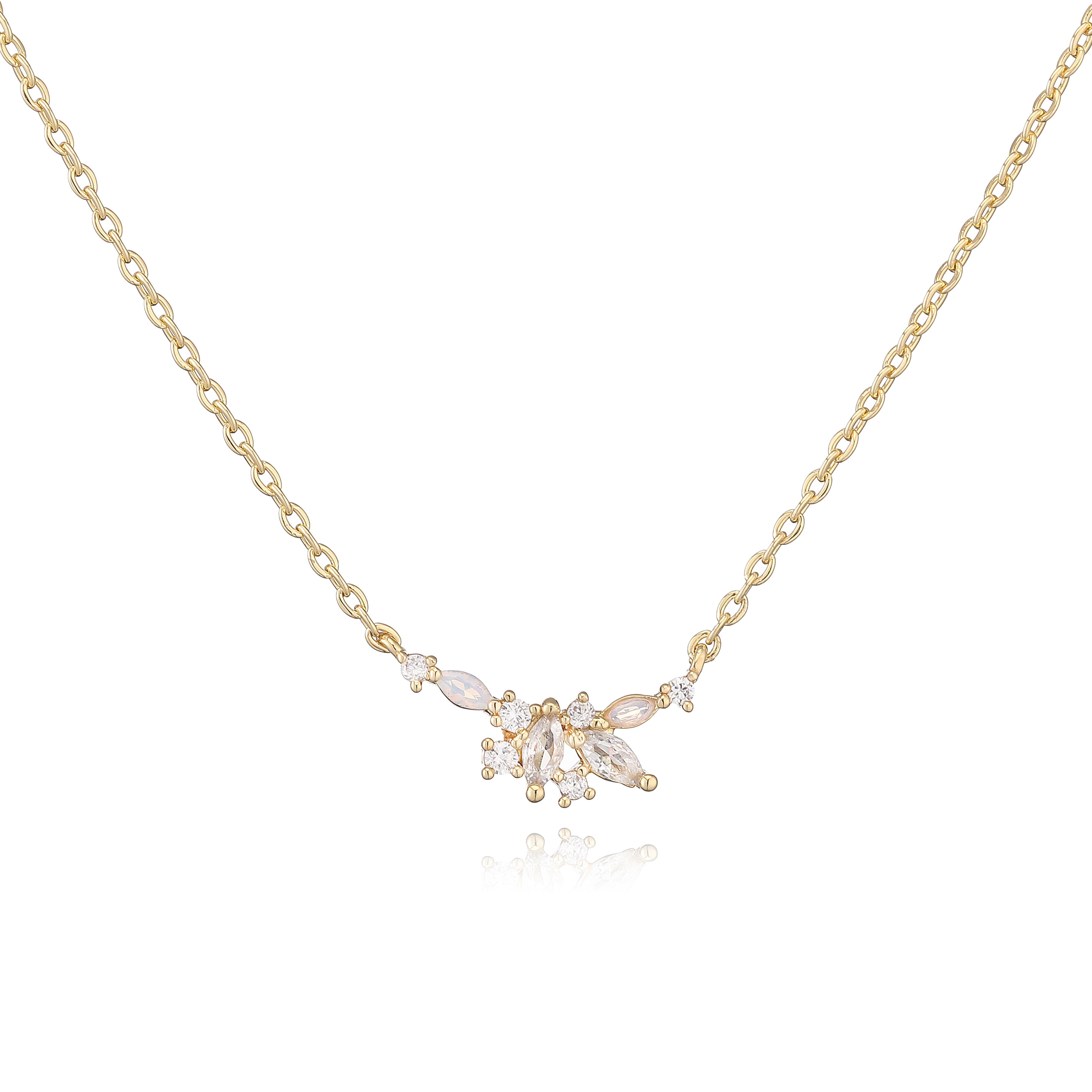 HECHENG, Sparkling Sweet Cube Zirconia Flower Pendant Necklace for Women s Fashion Golden Charm Necklace Wedding Party Zircon Other&45cm