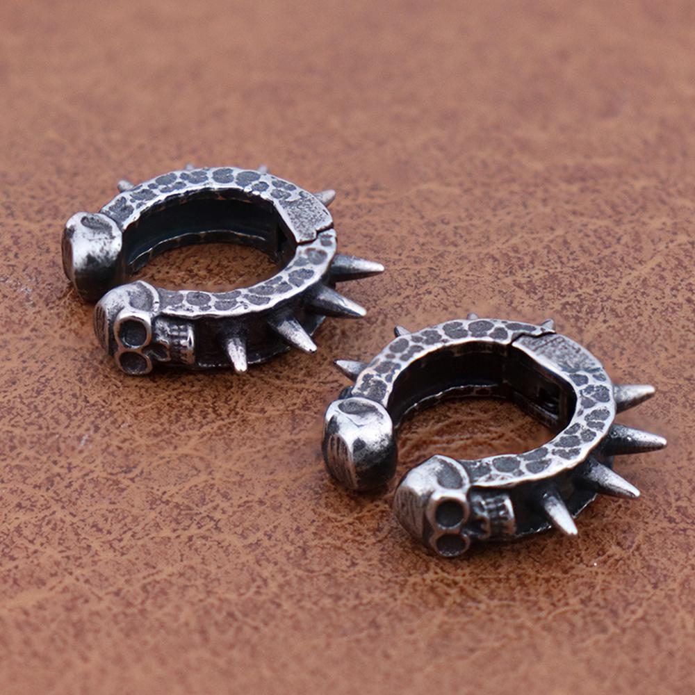 Stainless Steel Retro Black Skull Clip Earring Women Punk Hip Hop Hypoallergenic Earrings Fashion Charm Male Jewelry Accessories