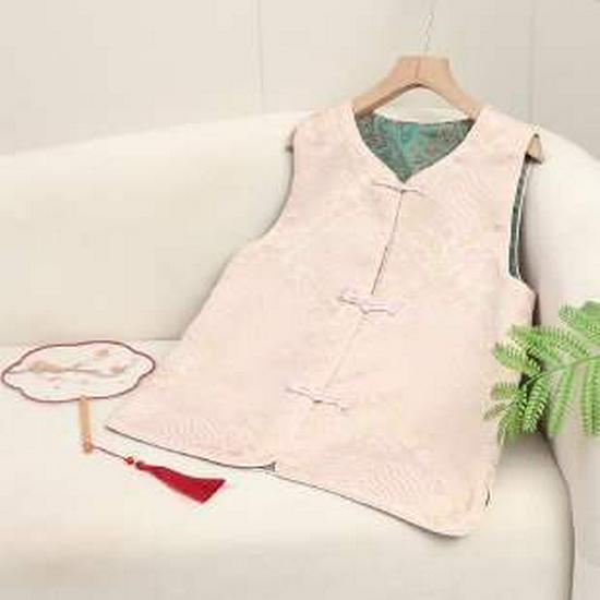 

Women s Retro Jacquard Vest: Stand Collar, Horse Pattern, Frog Button, Elegant Cape, Chinese Style, Single-Breasted Cardigan. 4XL рожевий