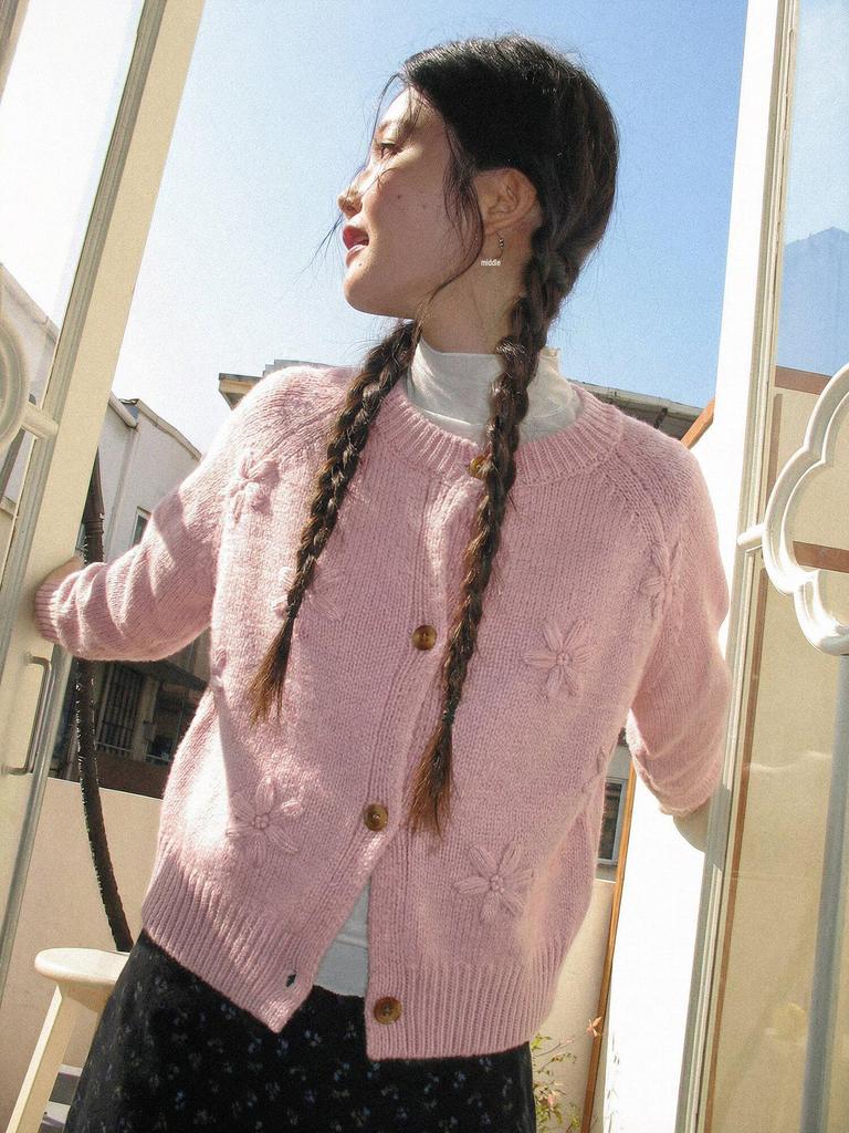 Women's Loose Korean Style Long Sleeve Knit Cardigan with 3D Blue Flower - Early Spring 2026 Collection