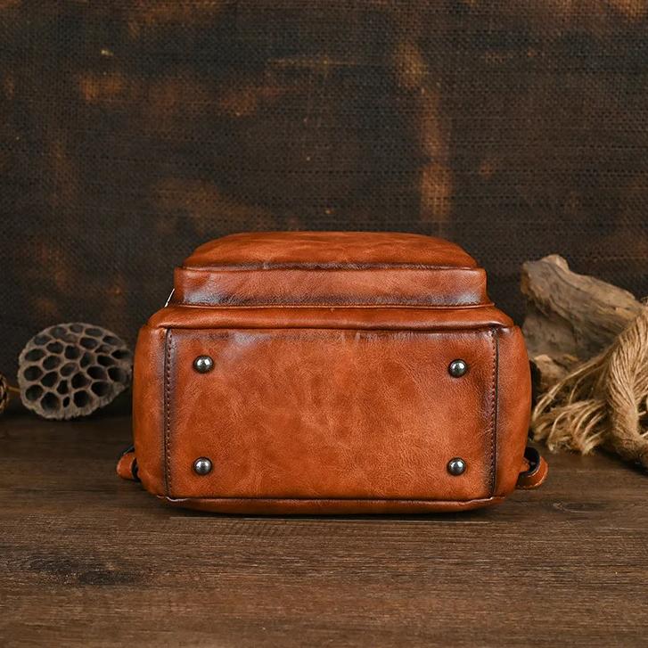 Johnature Vintage Ručně vyráběný Dámský Kožený Batoh Totemově Ražený Velká Kapacita Všestranné Cestovní Tašky