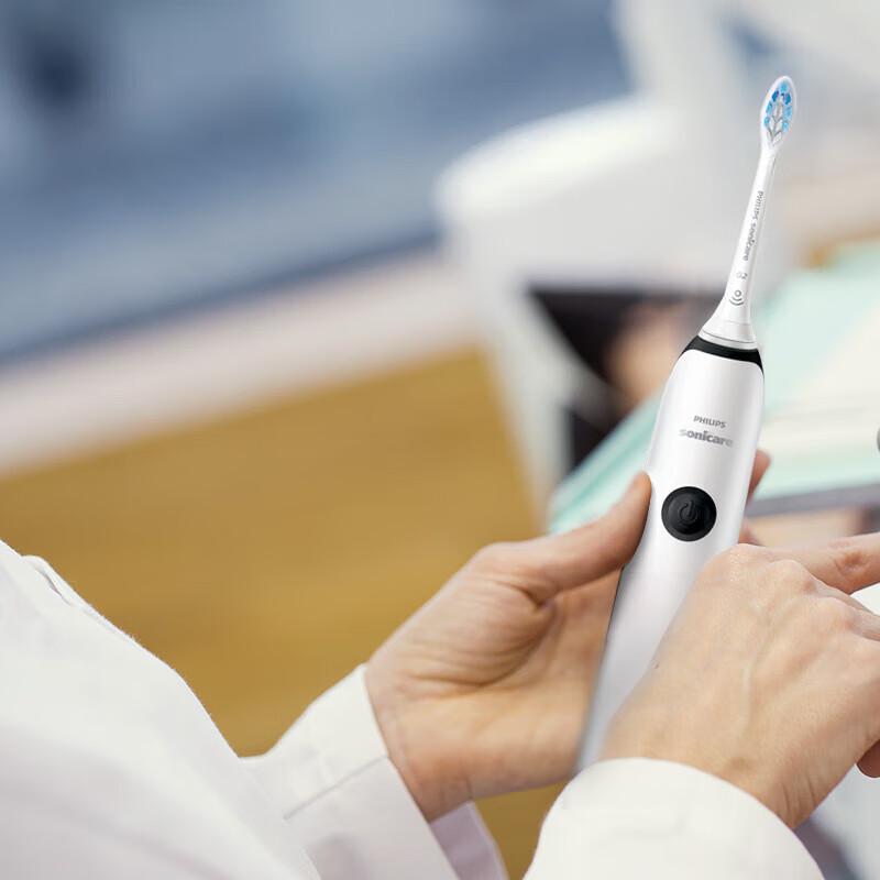 

Philips Sonic Electric Toothbrush HX3226