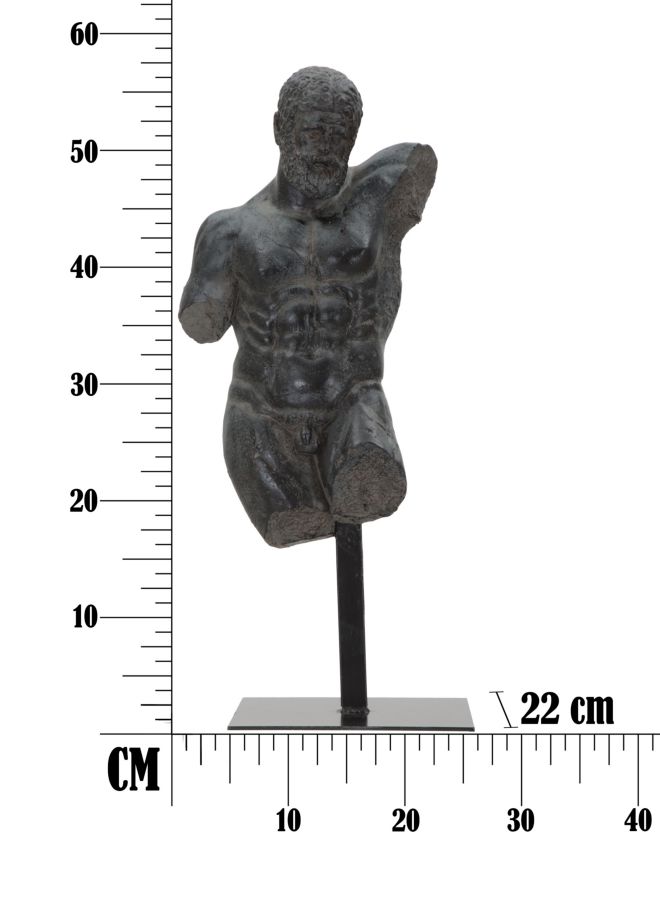Múzeum sochárstva Muž Cm 26X22X57,5