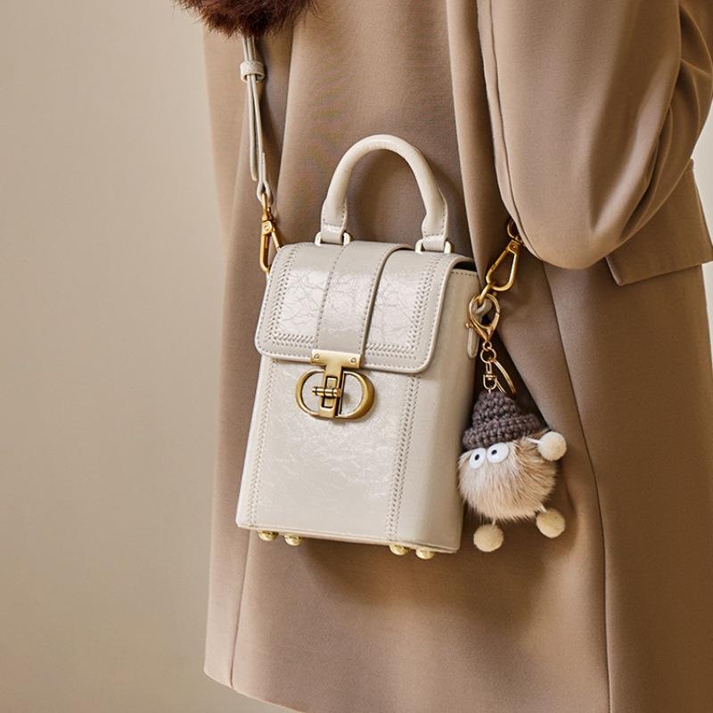 

Mobile phone bag women s messenger new high-end women s bag lightweight small satchel leather women s bag shoulder net